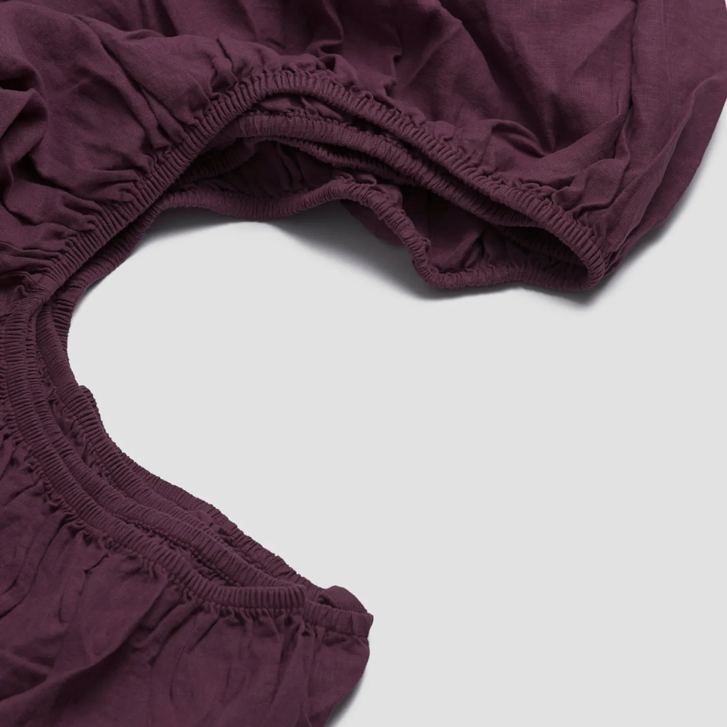 Linen Bedding|Fitted Sheets>Piglet in Bed 100% Linen Fitted Sheet Berry