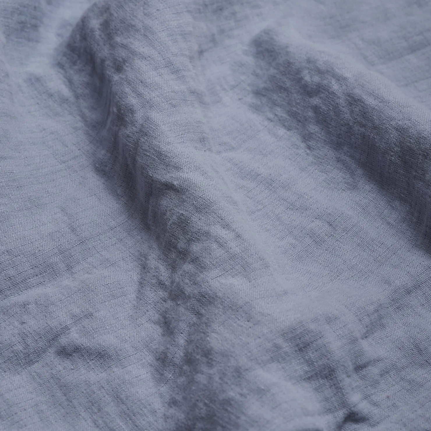 Blankets & Throws|Blankets & Throws>Piglet in Bed Blue Willow Linen Crinkle Throw Wave Blue