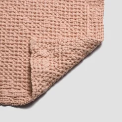 Blankets & Throws|Blankets & Throws><noscript><img width=