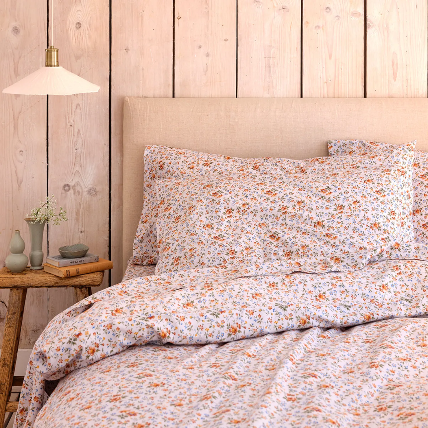 Pillowcases>Piglet in Bed Cotton Pillowcases Milk Cottage Floral