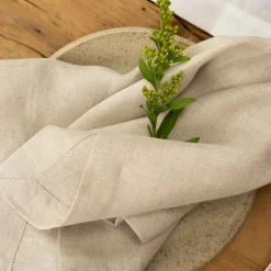 Table Linens>Piglet in Bed 100% Linen Napkins Set of 4 Oatmeal