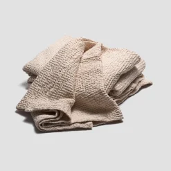 Blankets & Throws|Blankets & Throws><noscript><img width=