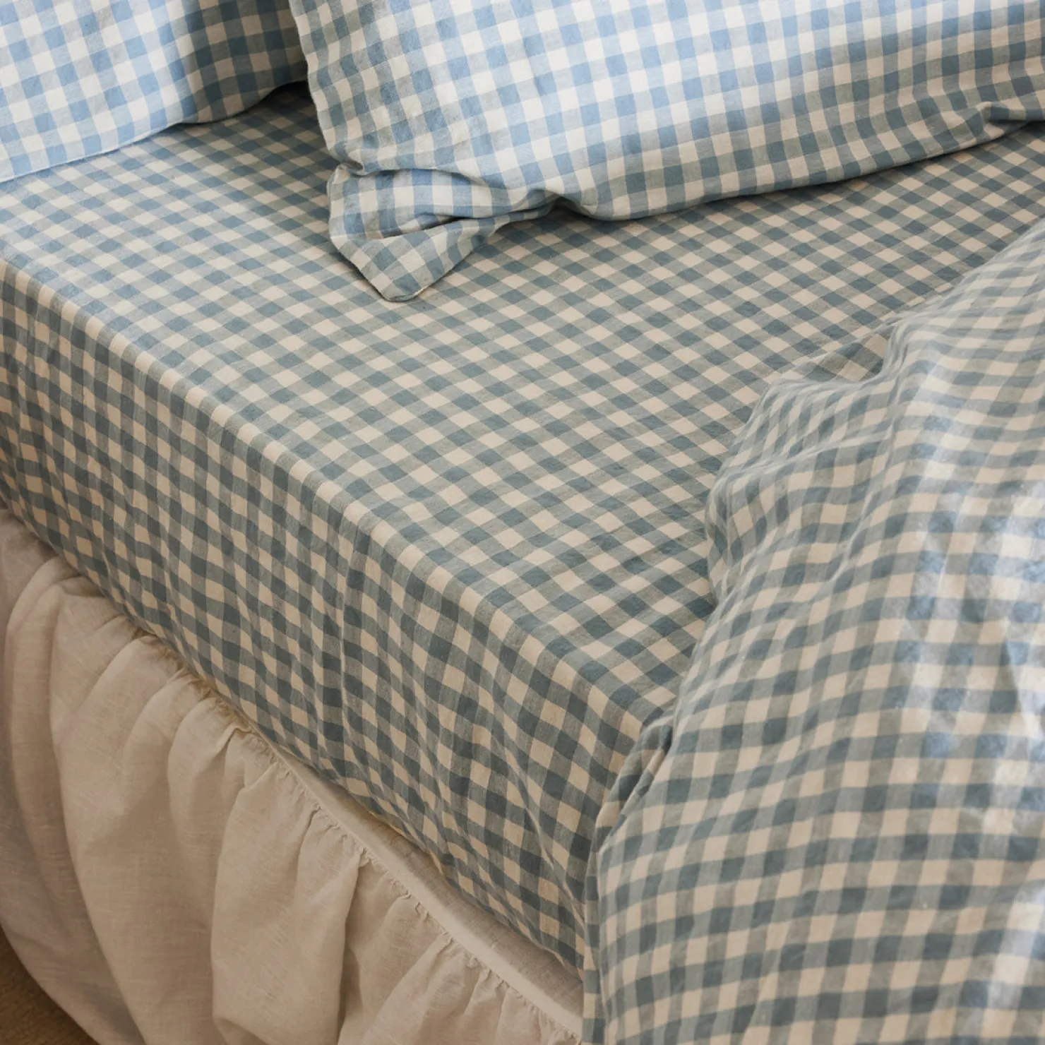 Gingham Bedding|Linen Bedding>Piglet in Bed Linen Blend Fitted Sheet Warm Blue Gingham